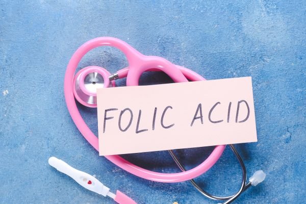 Dosis dan Manfaat Asam Folat Ibu Hamil, Penting untuk Kesehatan Ibu dan Janin!