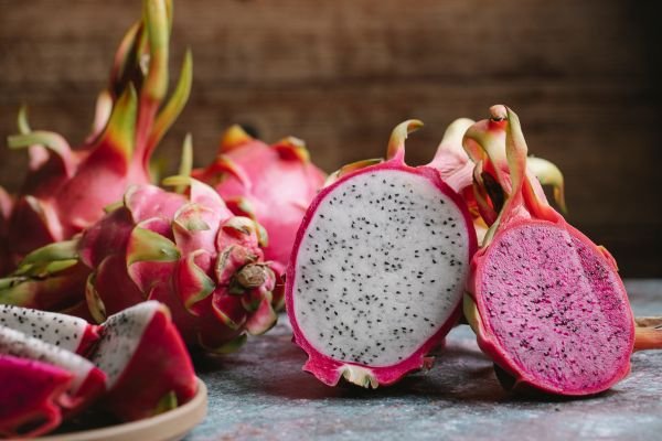 Manfaat Buah Naga untuk Ibu Hamil: Kaya Asam Folat & Nutrisi